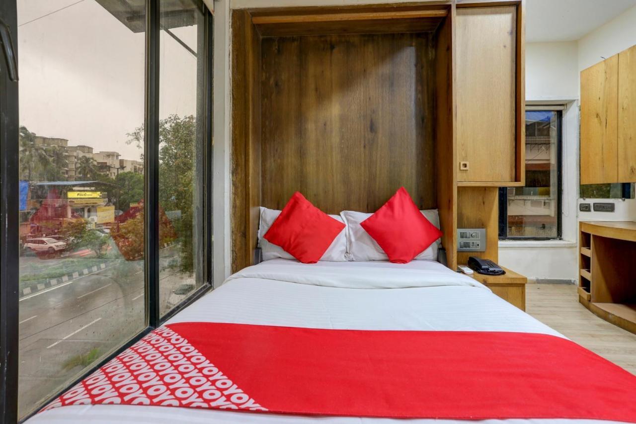 Oyo 81549 Hotel Elegance Nx Mumbai Eksteriør bilde