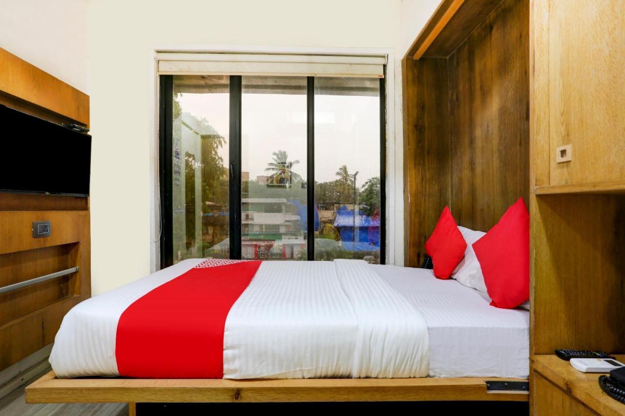 Oyo 81549 Hotel Elegance Nx Mumbai Eksteriør bilde