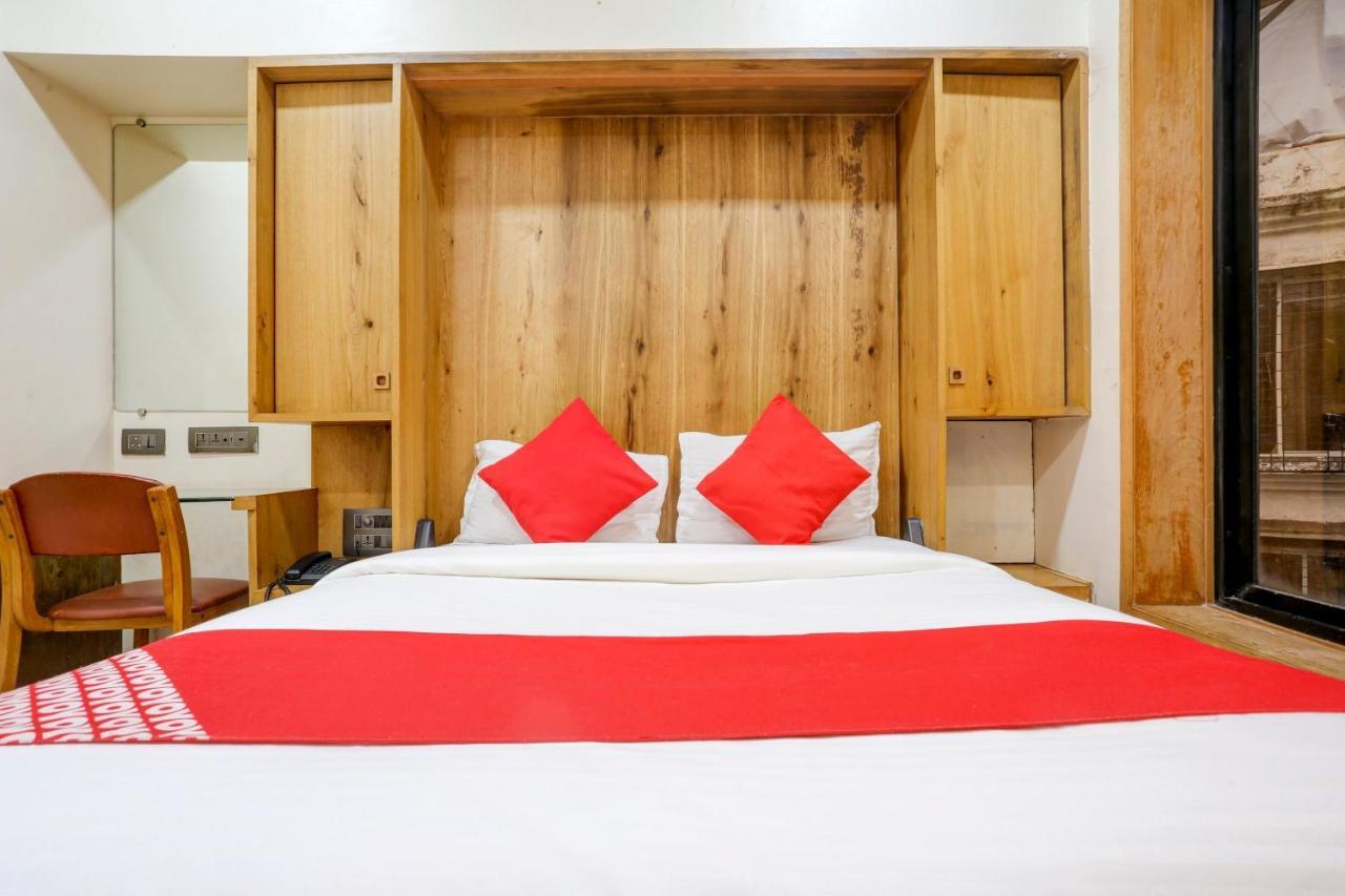 Oyo 81549 Hotel Elegance Nx Mumbai Eksteriør bilde