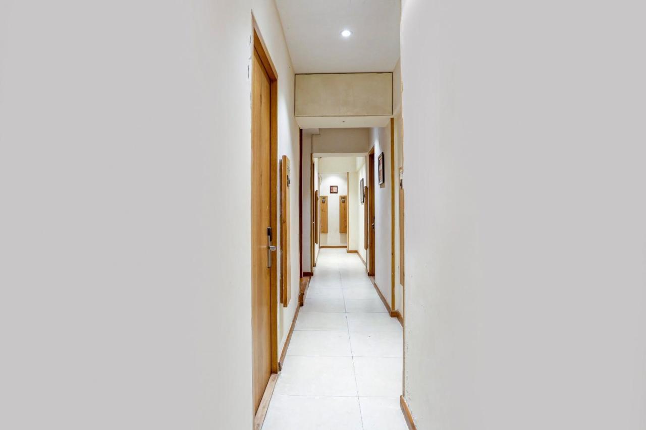 Oyo 81549 Hotel Elegance Nx Mumbai Eksteriør bilde